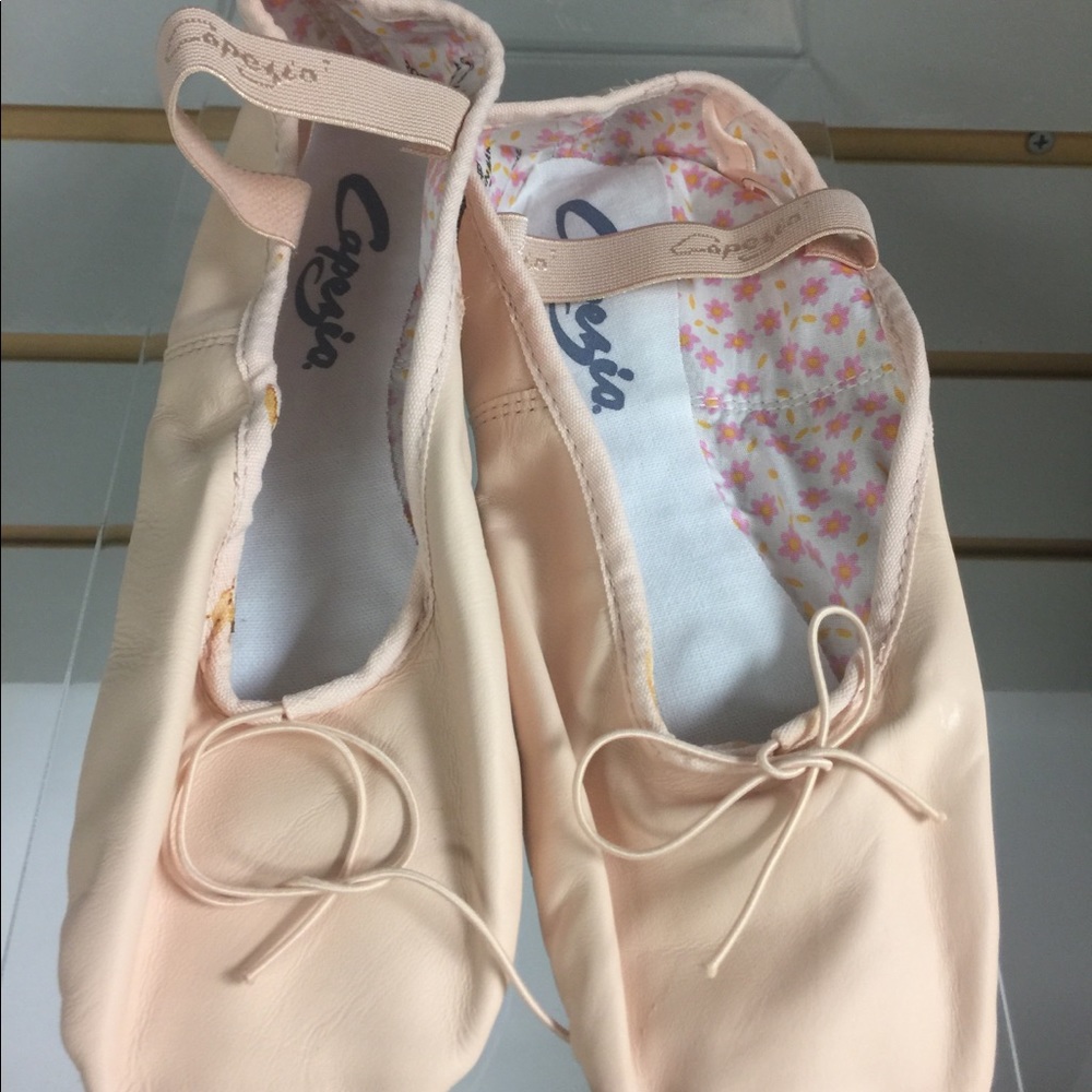 Dance shoes